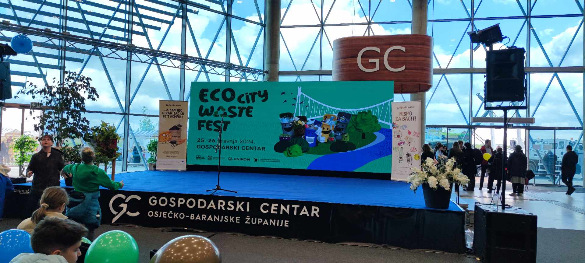 Messenger_creation_c37ae673-9986-41f1-87d1-2a77999fd72d